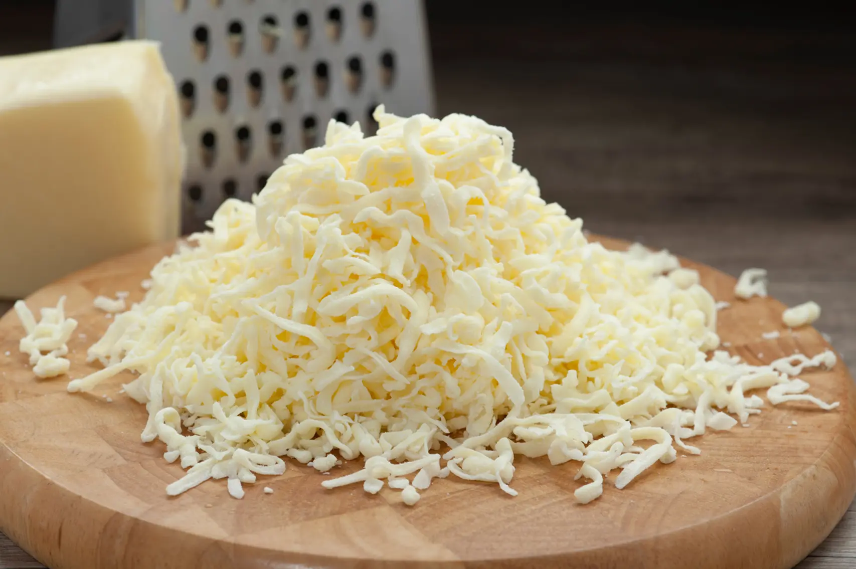 cheddar cheese vs mozzarella cheese
