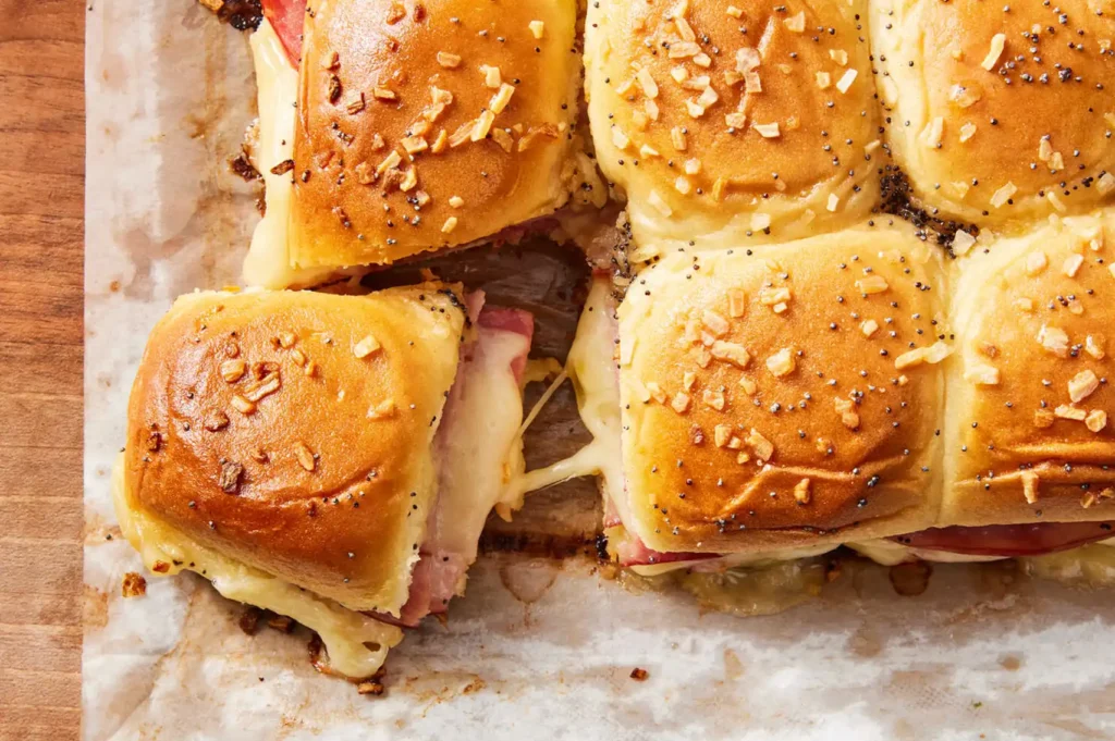 how to make ham and cheese sliders