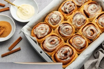 recipes with canned cinnamon rolls and cream cheese