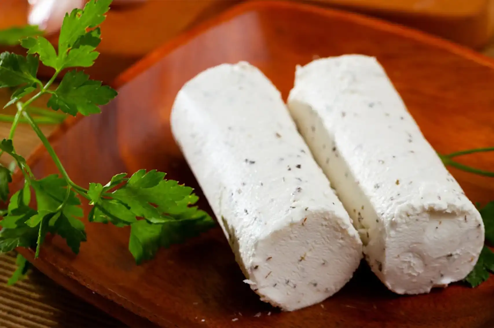 making goat cheese from raw goat milk