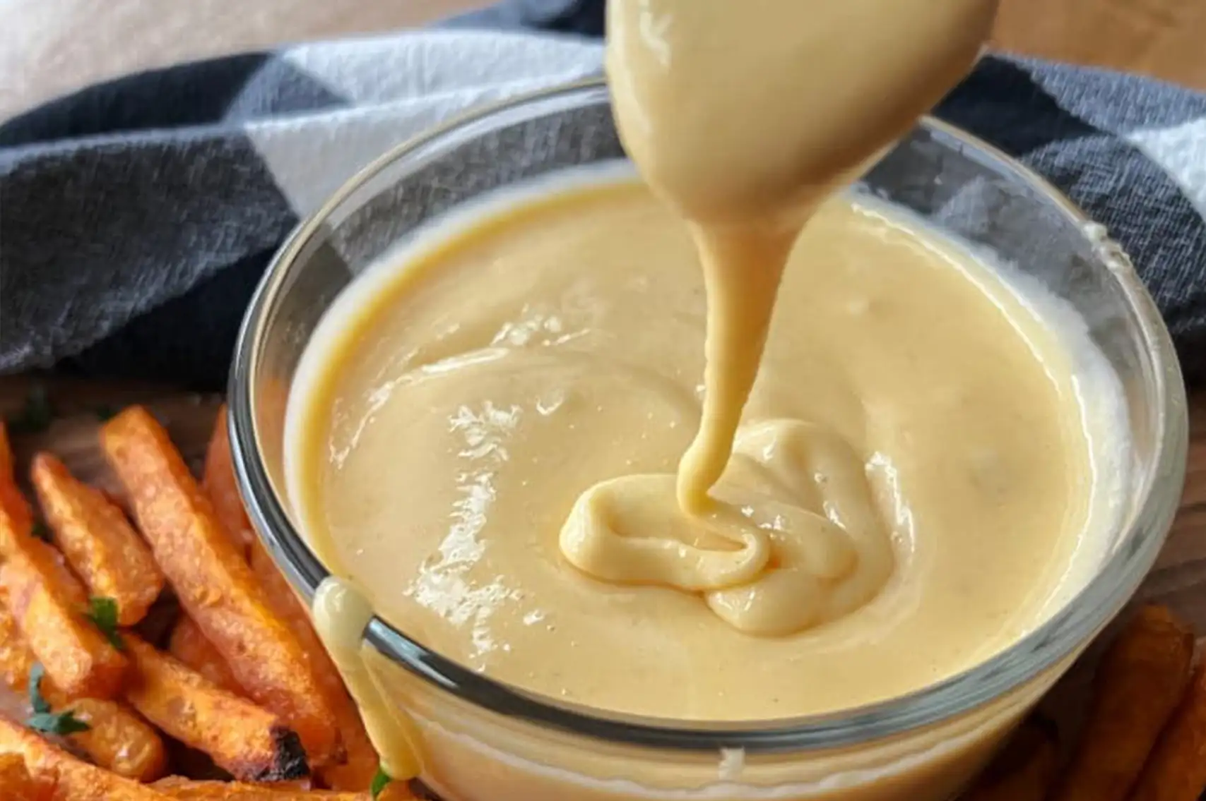 how to make cheese sauce with cornstarch