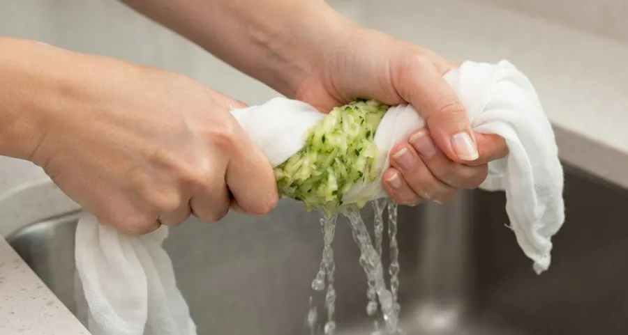 How to Make Tzatziki Step by Step
