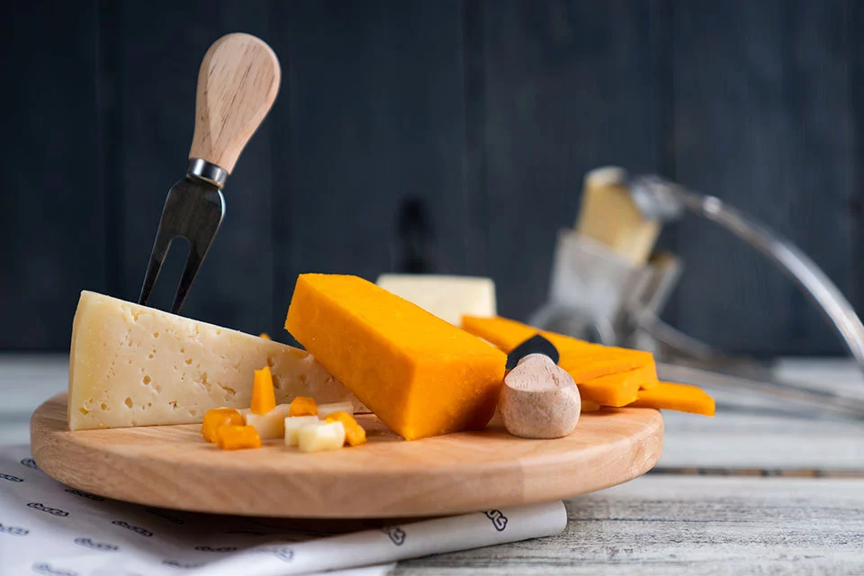 فکت در مورد پنیر طبیعی