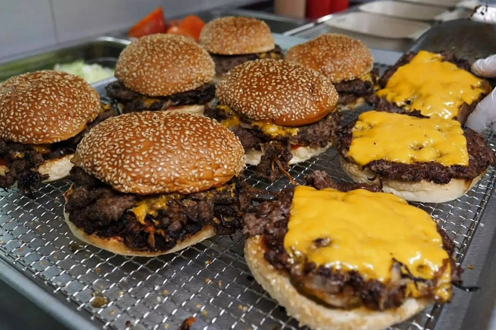 همبرگر ذغالی