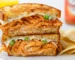 ساندویچ مرغ با پنیر پیتزا