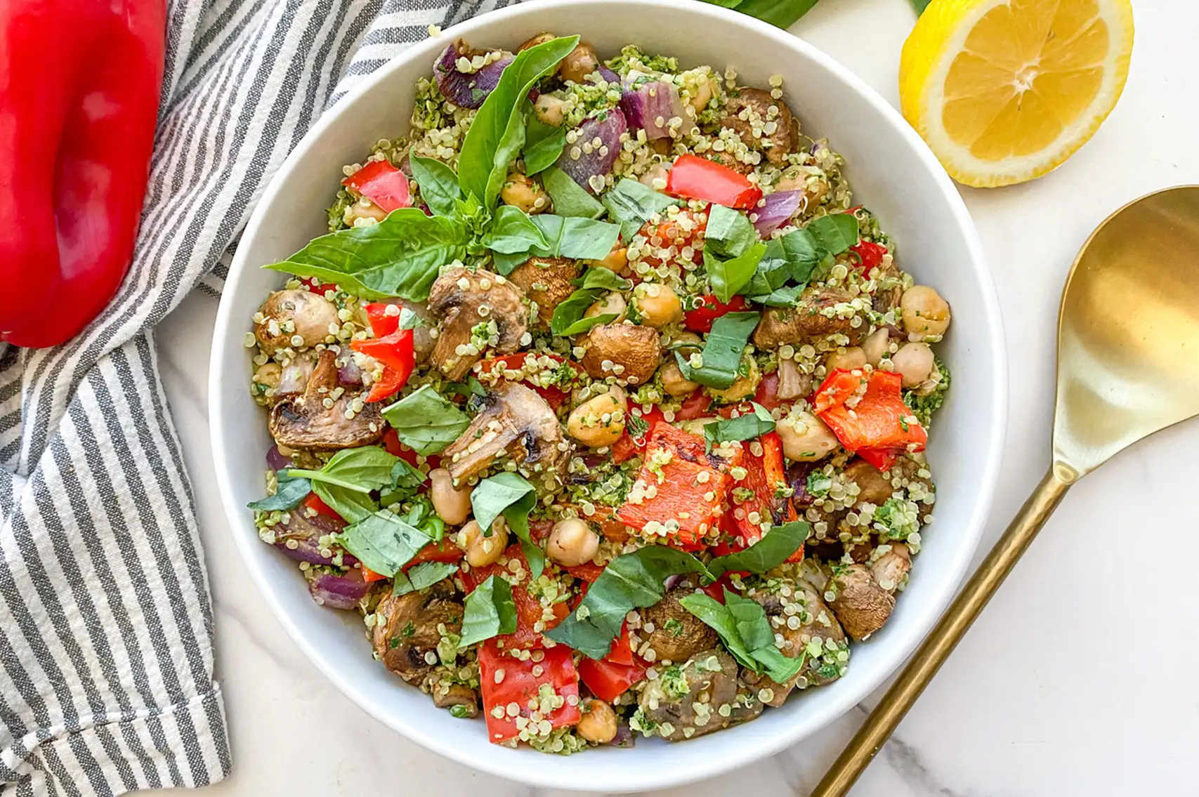 طرز تهیه سالاد کینوا